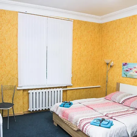 Sweethome On Prospekt Nezalejnost بيت شباب مينسك