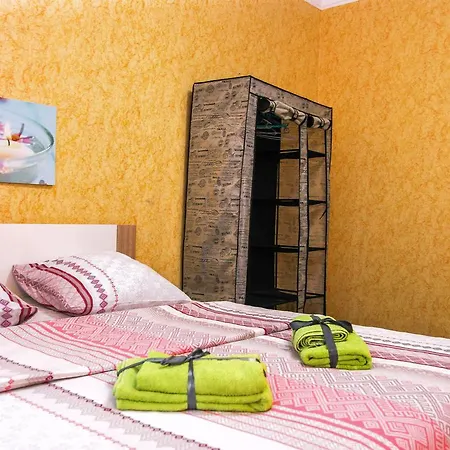Sweethome On Prospekt Nezalejnost بيت شباب مينسك