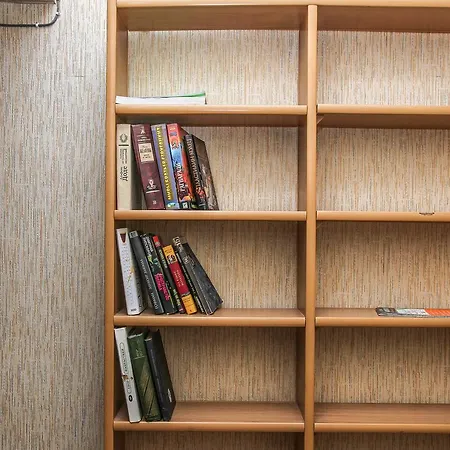Sweethome On Prospekt Nezalejnost بيت شباب *